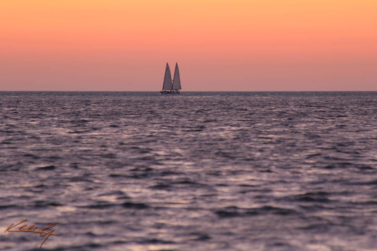 following sun's trail_2