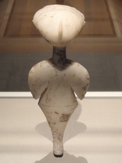 Stargazer,_statuette_of_a_woman,_about_3000_BC,_early_bronze_age,_perhaps_western_Anatolia,_marble_-_Cleveland_Museum_of_Art_-_DSC08090 (239x319)