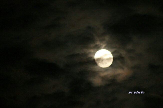 my-first-moon-shot1696173487