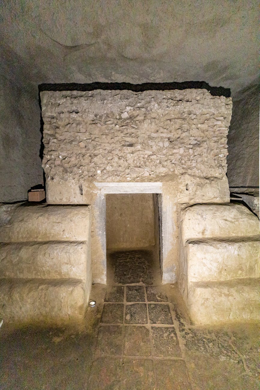 The Tomb’s Testimony